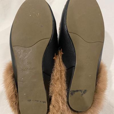 BaShaffani faux fur slippers - size 36 (5.5)