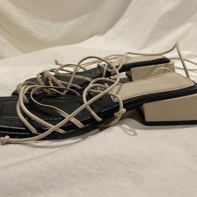 Top shot white shoes - size 7