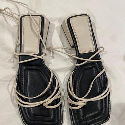 Top shot white shoes - size 7