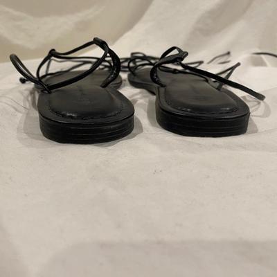 Antonio Melani black strappy sandals - size 8