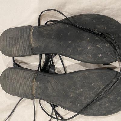 Antonio Melani black strappy sandals - size 8