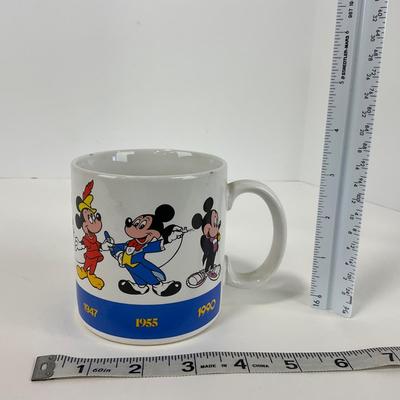 -184- COLLECTIBLE | Mickey Mouse Mugs