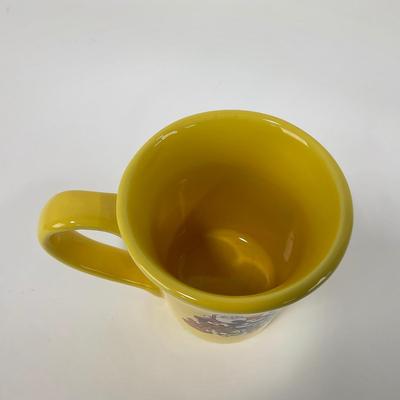 -188- COLLECTIBLE | Mickey Mouse Holiday Mugs
