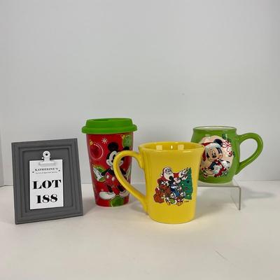 -188- COLLECTIBLE | Mickey Mouse Holiday Mugs