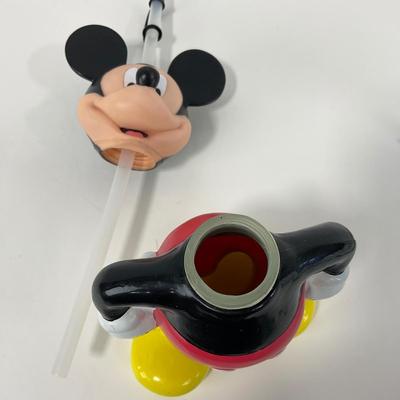 -192- COLLECTIBLE | Mickey Mouse Kids Drink Cup With Straw