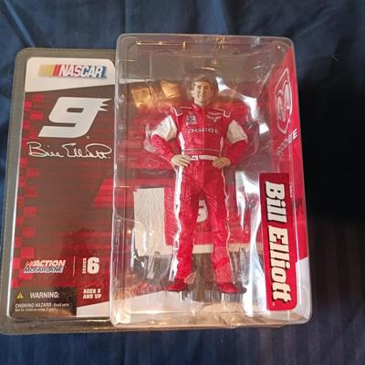 SEALED NASCAR ACTION FIGURE #9 BILL ELLIOTT
