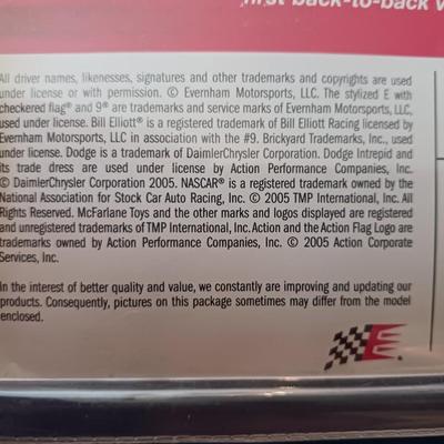 SEALED NASCAR ACTION FIGURE #9 BILL ELLIOTT