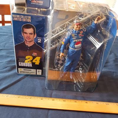 SEALED NASCAR ACTION FIGURE #24 JEFF GORDON