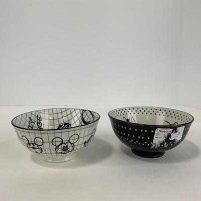 -196- COLLECTIBLE | Assorted Mickey Mouse Dishes