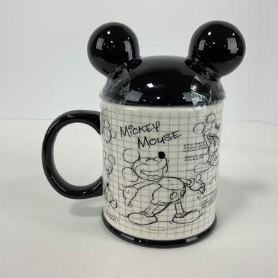 -196- COLLECTIBLE | Assorted Mickey Mouse Dishes