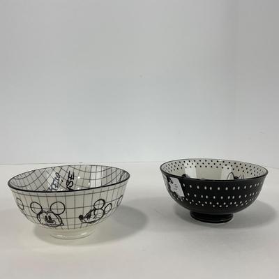 -196- COLLECTIBLE | Assorted Mickey Mouse Dishes