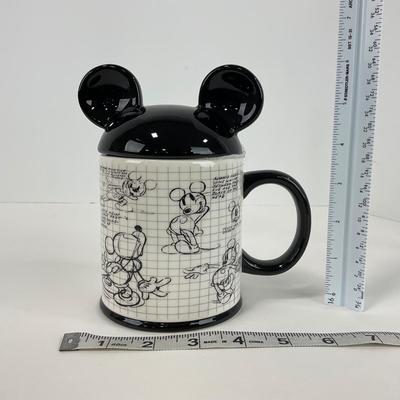 -196- COLLECTIBLE | Assorted Mickey Mouse Dishes