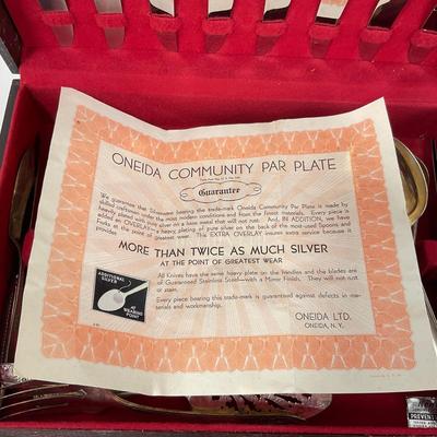 -198- COLLECTIBLE | Assorted Set of Silver Plate Silverware