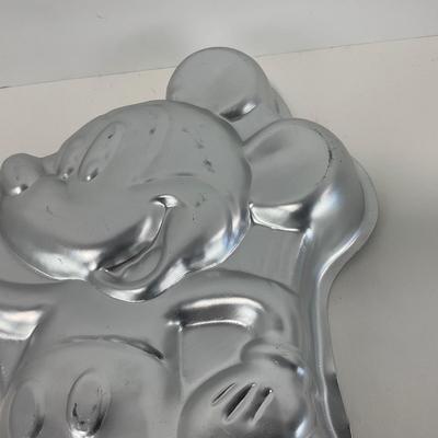 -206- KITCHEN | Mickey Mouse Cake Pans
