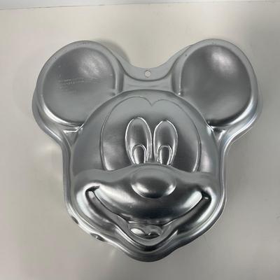 -206- KITCHEN | Mickey Mouse Cake Pans