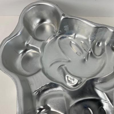 -206- KITCHEN | Mickey Mouse Cake Pans