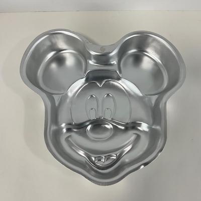 -206- KITCHEN | Mickey Mouse Cake Pans