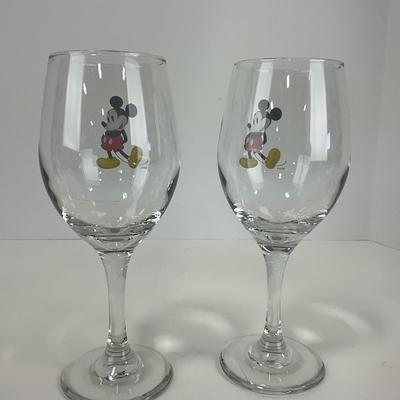 -208- KITCHEN | Mickey Mouse Wine Glasses