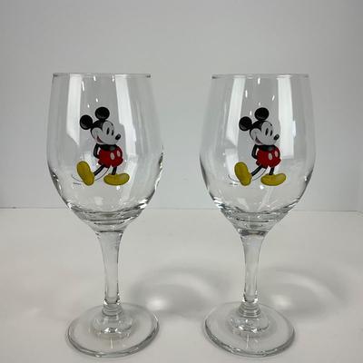 -208- KITCHEN | Mickey Mouse Wine Glasses