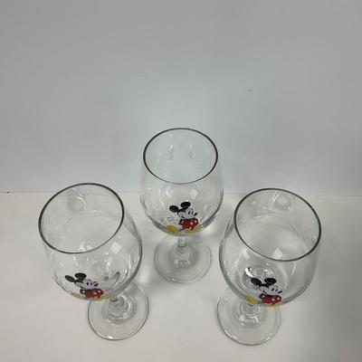 -208- KITCHEN | Mickey Mouse Wine Glasses