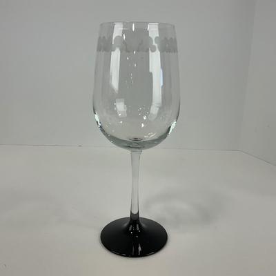 -209- KITCHEN | Mickey Mouse Wine Glasses