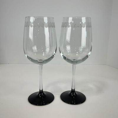 -209- KITCHEN | Mickey Mouse Wine Glasses