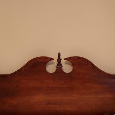 King Four Post Bed Frame & Two Stoneleigh Nightstands (See Description)