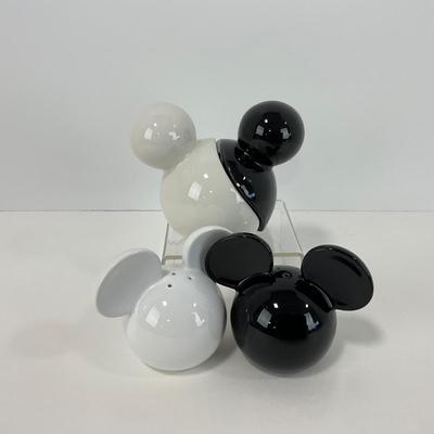 -212- KITCHEN | Black & White Mickey Mouse Salt & Pepper Set
