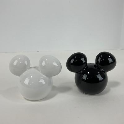-212- KITCHEN | Black & White Mickey Mouse Salt & Pepper Set