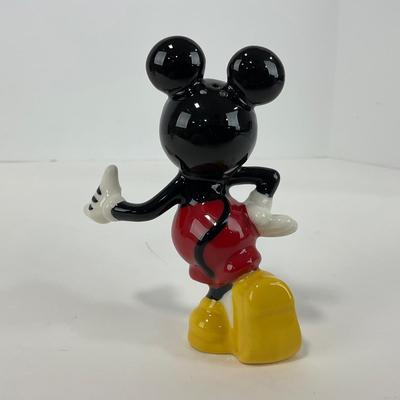 -214- KITCHEN | Mickey Mouse & Pluto Salt & Pepper And Mickey Mug