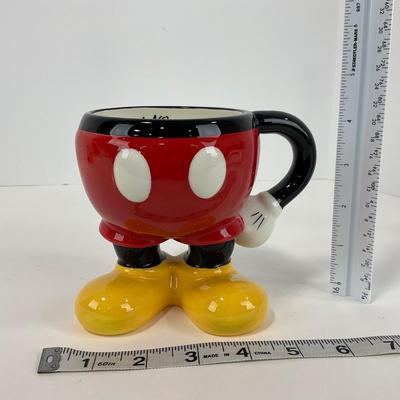 -214- KITCHEN | Mickey Mouse & Pluto Salt & Pepper And Mickey Mug