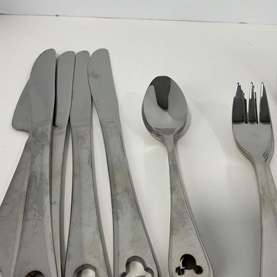 -219- KITCHEN | Mickey Mouse 25 Piece Set of Silverware
