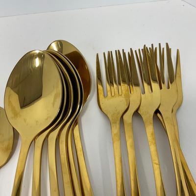 -220- KITCHEN | Mickey Mouse 23 Piece Gold Tone Silverware