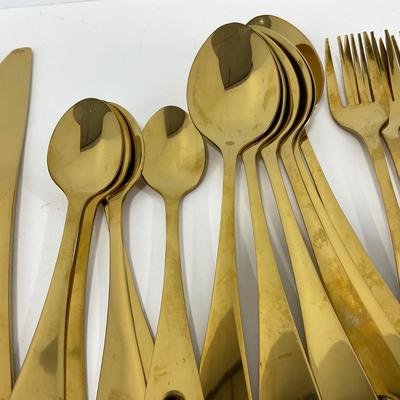 -220- KITCHEN | Mickey Mouse 23 Piece Gold Tone Silverware