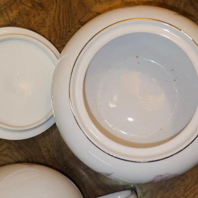 Mikasa Sugar Bowl and Creamer "Primrose"