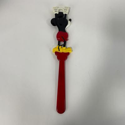 -229- COLLECTIBLE | Disneyland Resort Mickey Mouse Back Scratcher