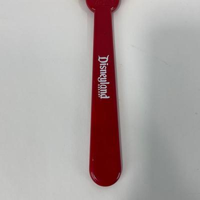 -229- COLLECTIBLE | Disneyland Resort Mickey Mouse Back Scratcher