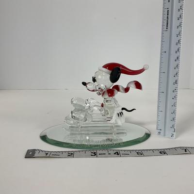 -230- HOLIDAY | Walt Disney World Mickey Mouse Santa Hat Glass Figure