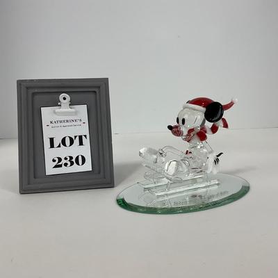 -230- HOLIDAY | Walt Disney World Mickey Mouse Santa Hat Glass Figure