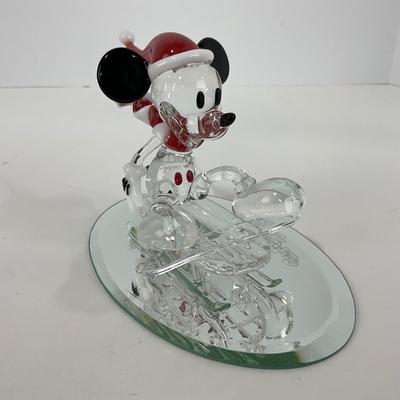 -230- HOLIDAY | Walt Disney World Mickey Mouse Santa Hat Glass Figure