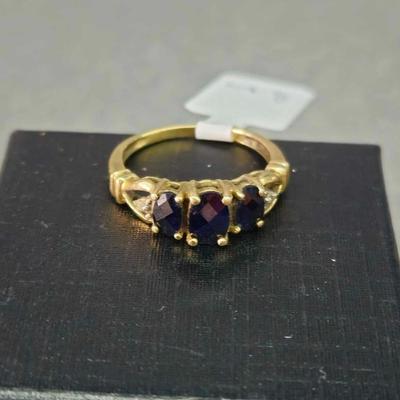 10kt Gold Blue Sapphire Ring (Size 5)