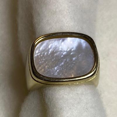 Shapes Studio Mother of Pearl signet ring. Tarnish resistant and hypo allergenic. Goldtone. Size 5.5