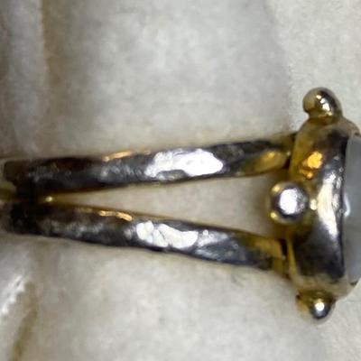 Sterling silver ring with two cabachons. Size 6