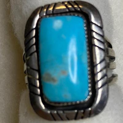 Sterling silver and Turquoise ring with bear hallmark. Size 6.5