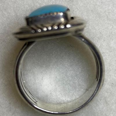 Sterling silver and Turquoise ring with bear hallmark. Size 6.5