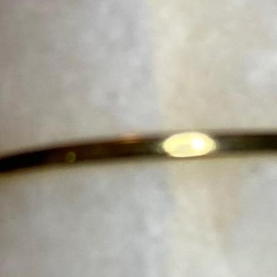 Goldtone fashion ring - size 7