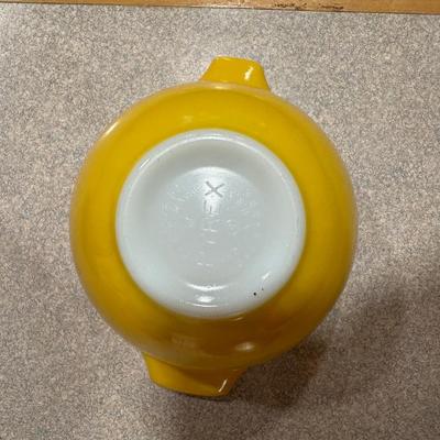 PYREX Small Yellow Mixing Bowl