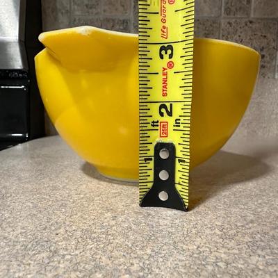 PYREX Small Yellow Mixing Bowl