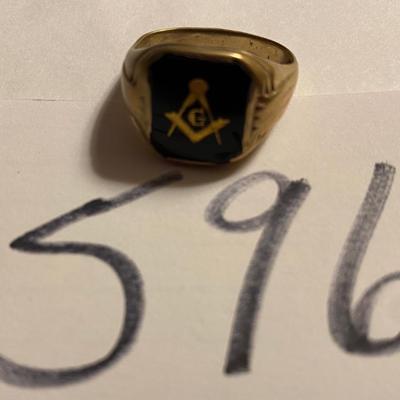 10 K Masonic Ring