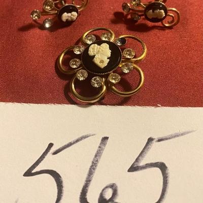Vintage Brooch w/ Matching Earrings